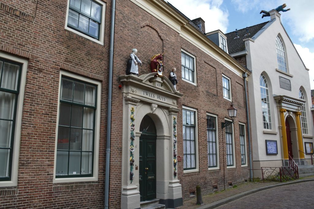 Het oude Weeshuis en de Mariakapel in Hoorn