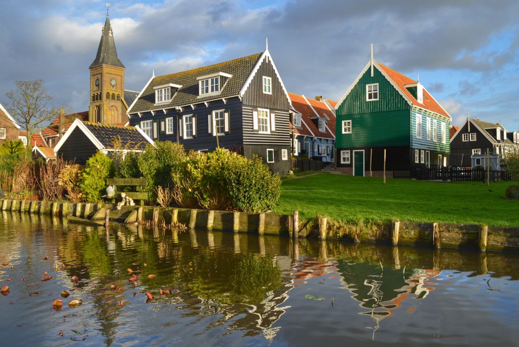 Marken