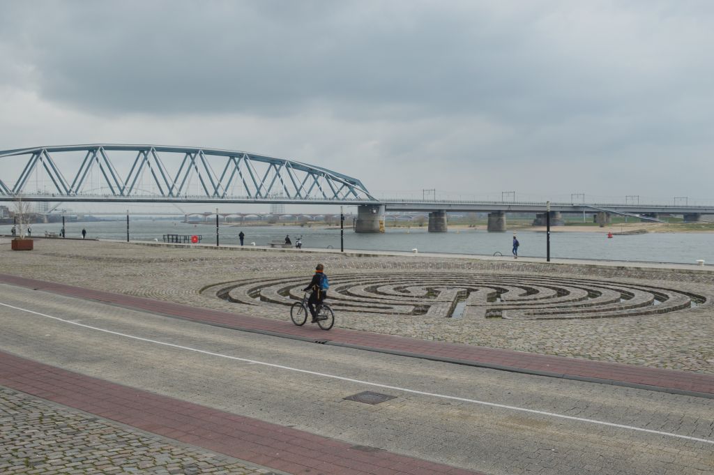 Waterlabyrint Waalkade Nijmegen