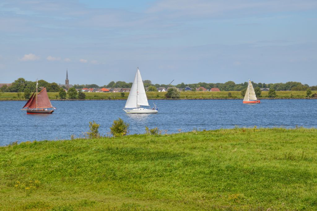 Varen rond Tiengemeten