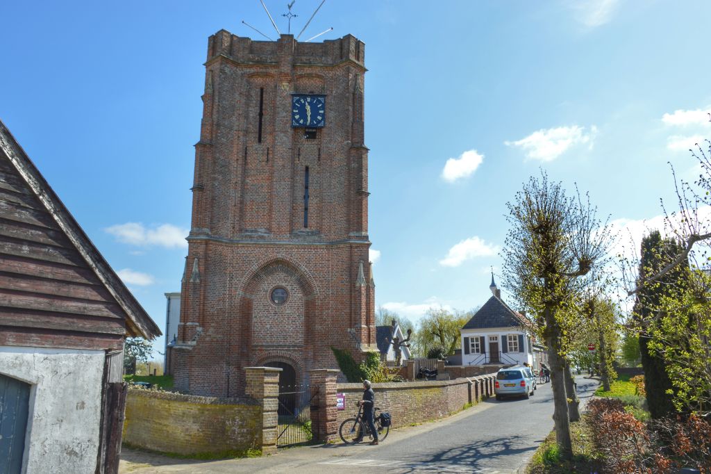 Scheve toren van Acquoy