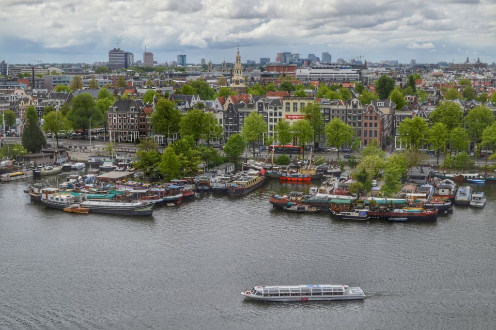 Uitzicht vanaf de Openbare Bibliotheek Amsterdam