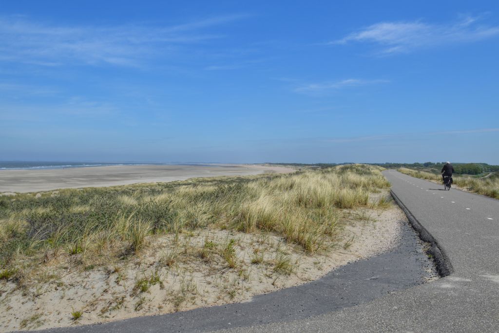 Fietsen door de duinen van Goeree