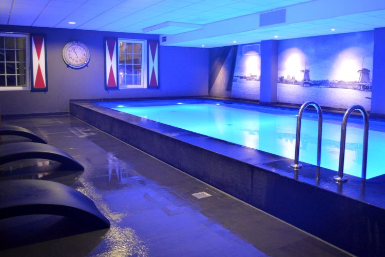 zaanse huisjes hotel - zwembad